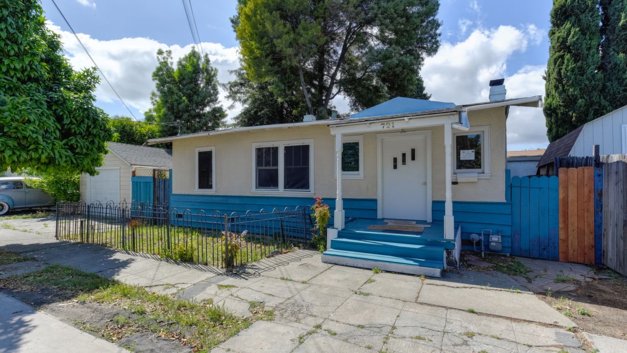 721 Brown St
Martinez, CA 94553, Martinez, CA, 94553 Scene 2