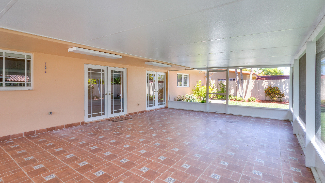 1721-SW-103rd-Ave-08