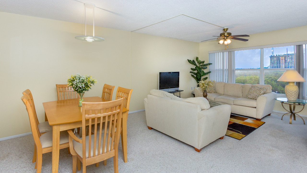 Carlton-Tower-#7E-01