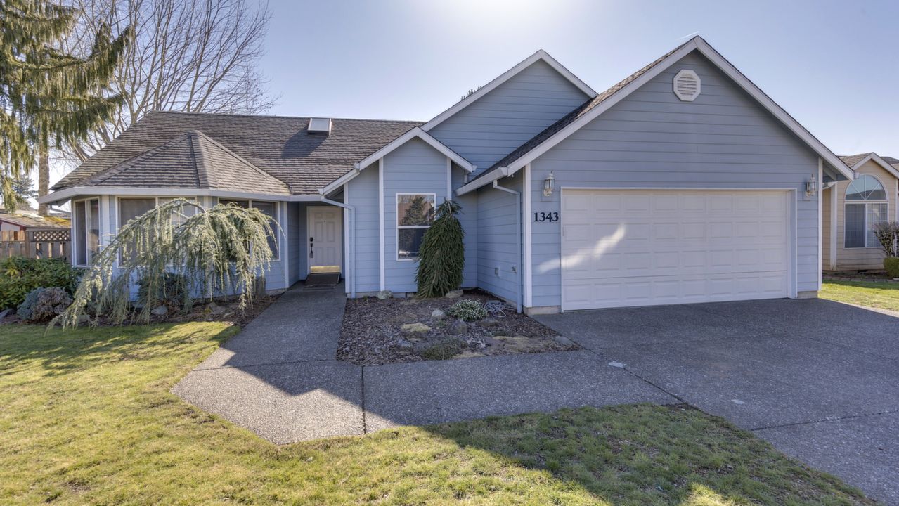 1343 SE 11th Loop, Canby, OR, 97013 Scene 1