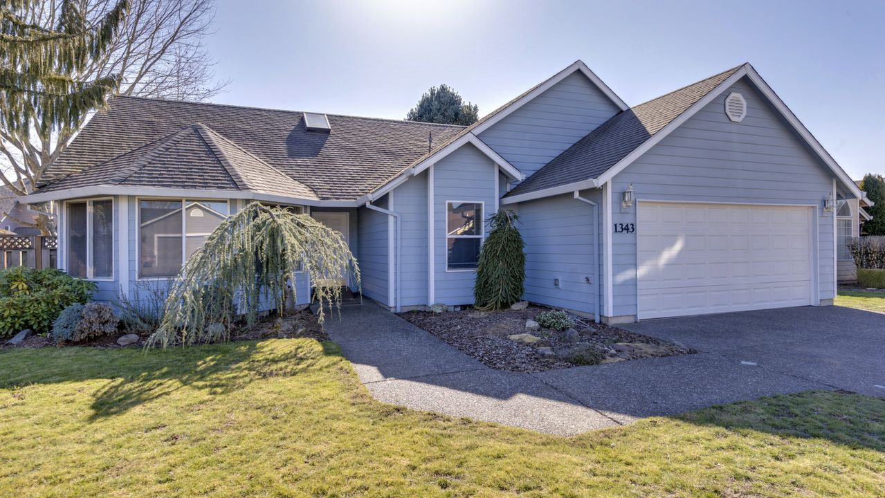 1343 SE 11th Loop, Canby, OR, 97013 Scene 2