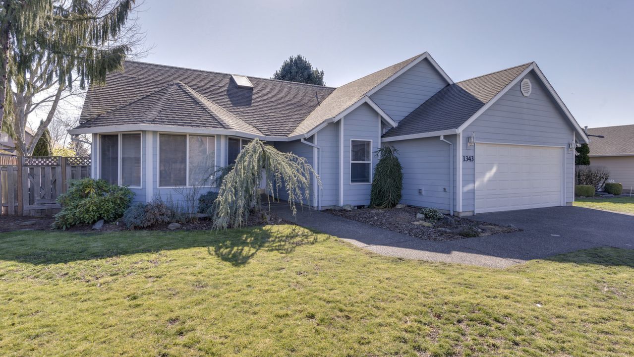 1343 SE 11th Loop, Canby, OR, 97013 Scene 3