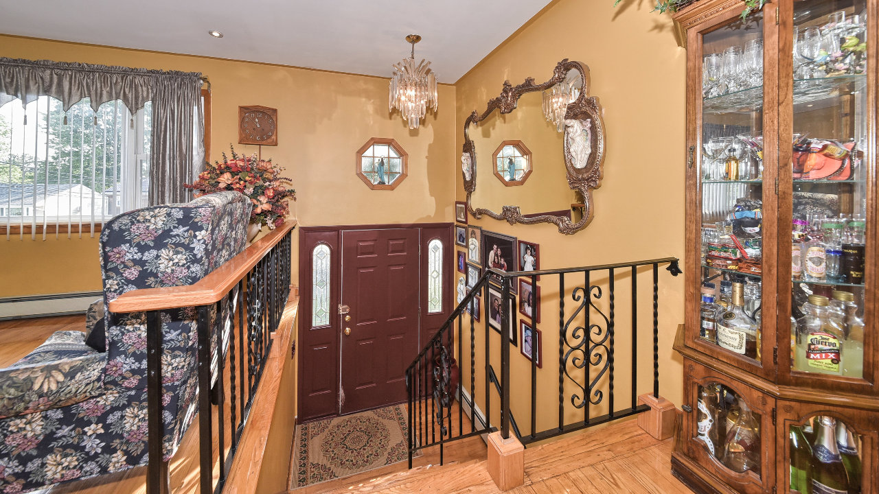 Entry Foyer