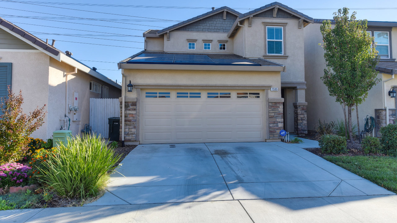 7505 Georgica Way, Sacramento, CA, 95822 Scene 1