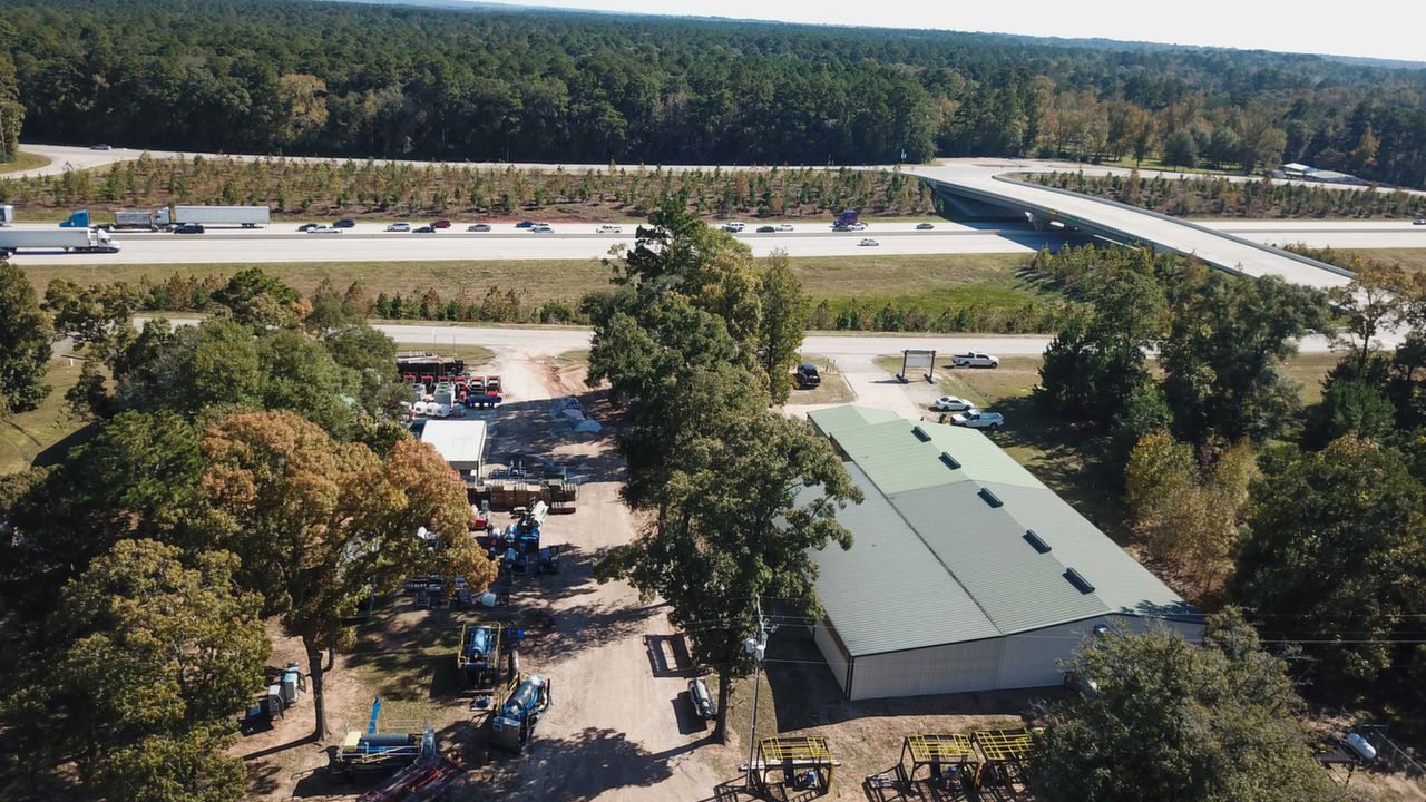 54-  16995 I45 aerial