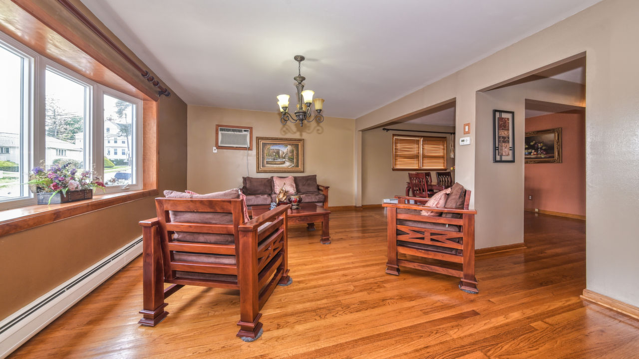 1st Flr Living Room_2