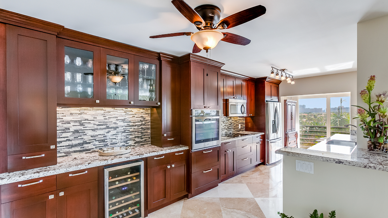 Winston-Condo-#606-10