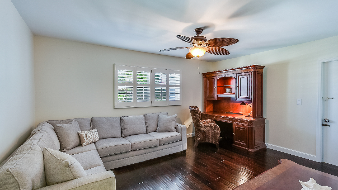 Winston-Condo-#606-17