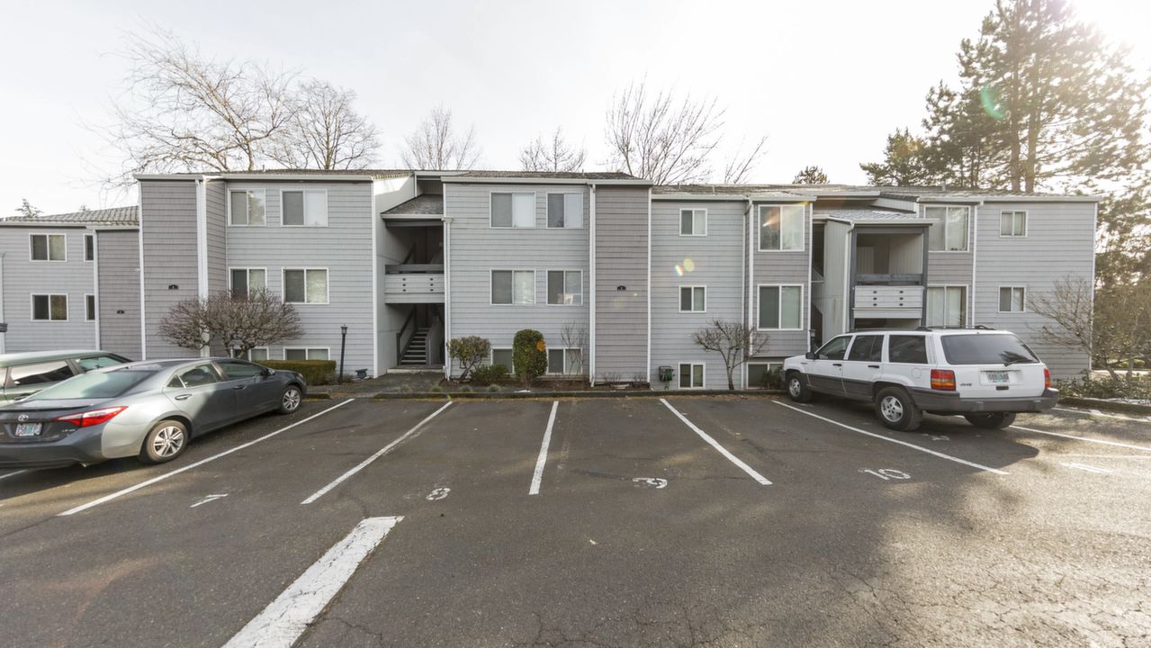 47 Eagle Crest Dr, unit#3, Lake Oswego, OR, 97035 Scene 2