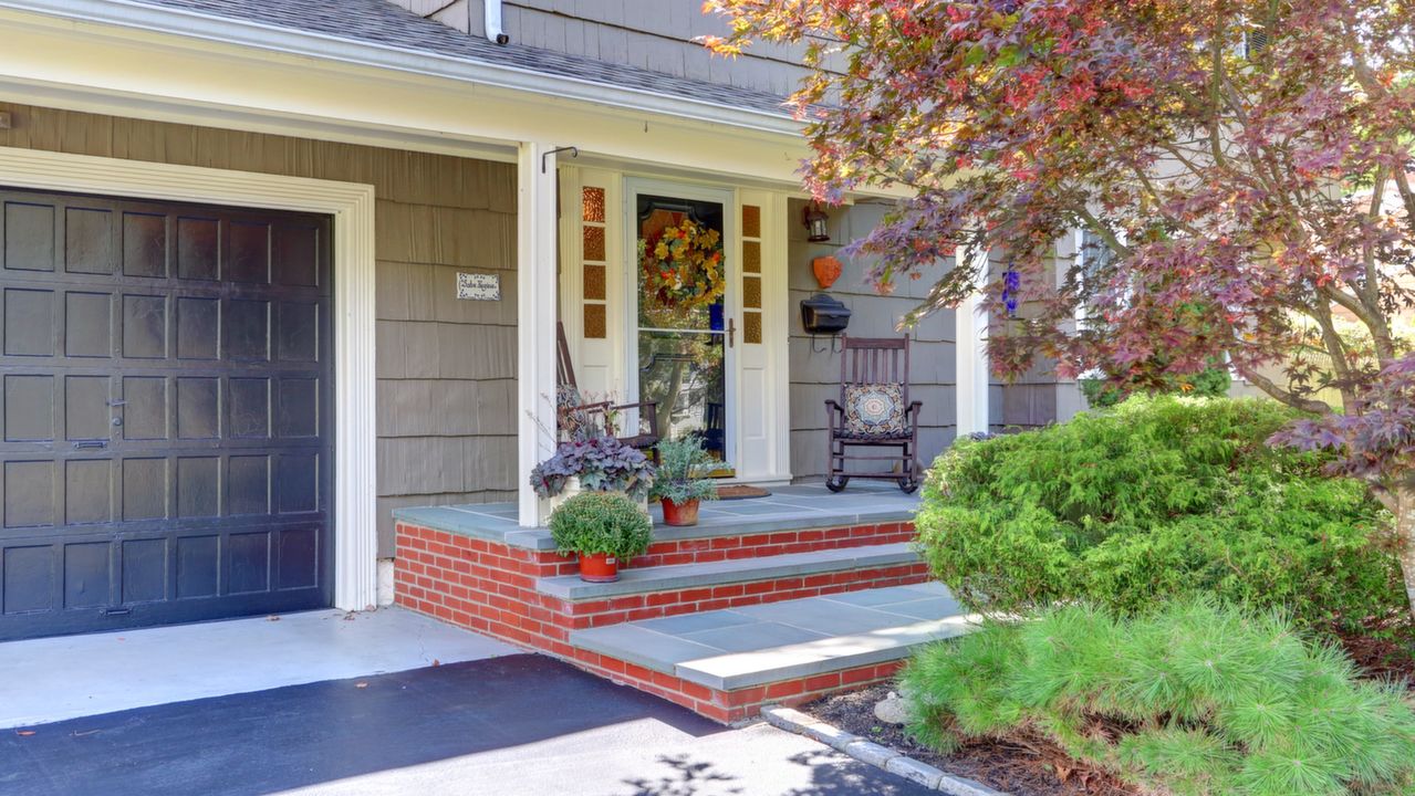 295 Cedar Ave, Islip, NY, 11751 Scene 3