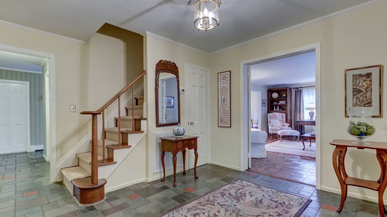 295 Cedar Ave, Islip, NY, 11751 Scene 4