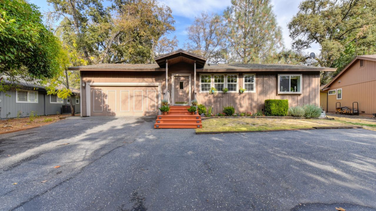 12306 Lakeshore N., Auburn, CA, 95602 Scene 2