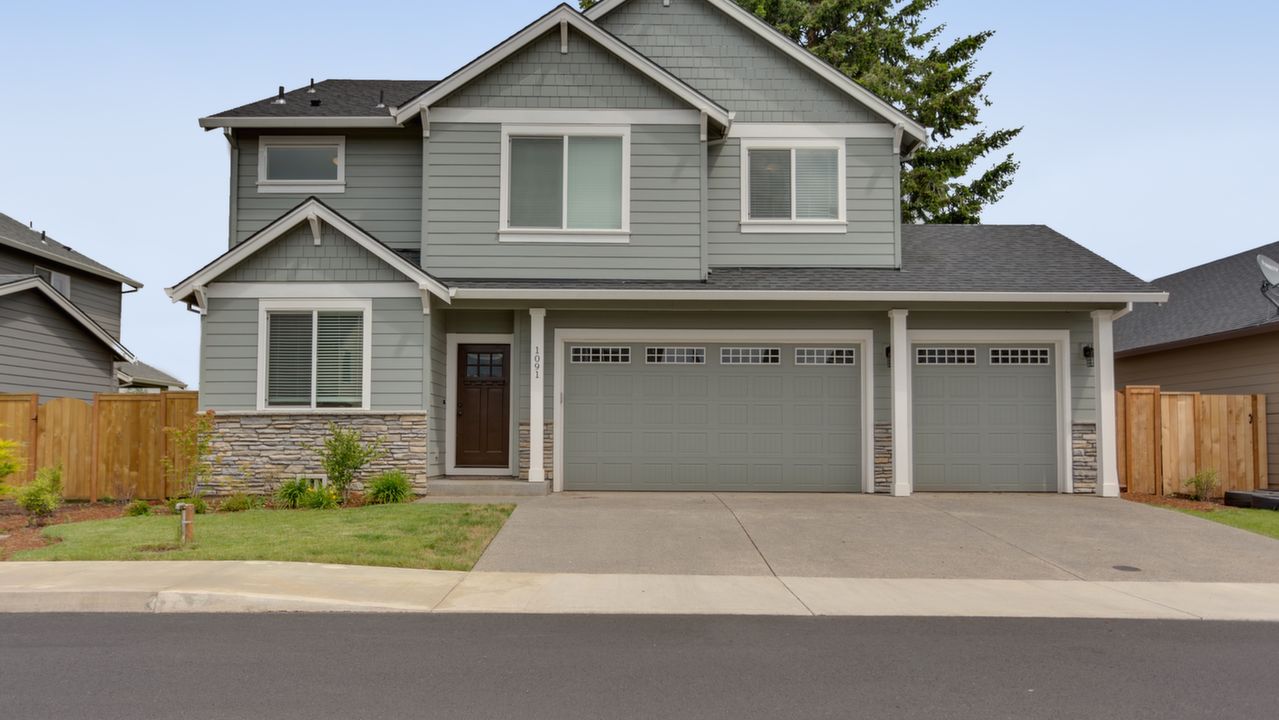 1091 E 1st St.,, Estacada, OR, 97023 Scene 1