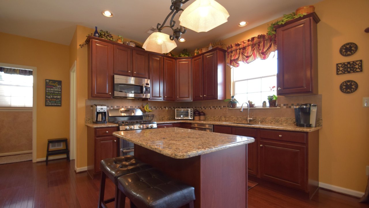 1003 Creekview Dr, Pennsburg, PA, 18973 Scene 2