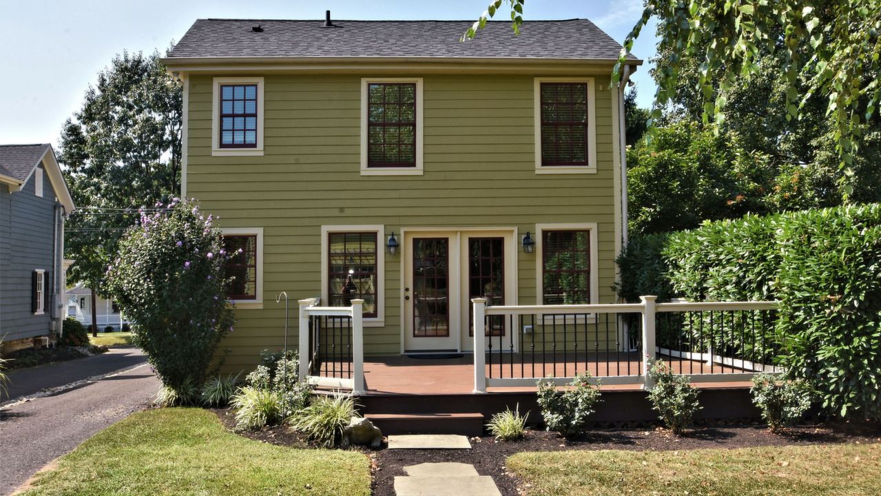 235 Court St, Newtown, PA, 18940 Scene 4