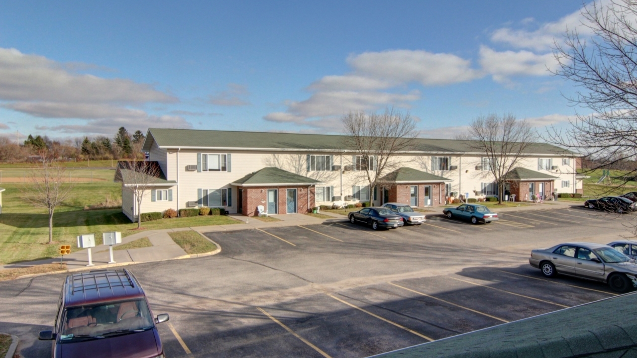 Foxboro Properties (715) 835-6001