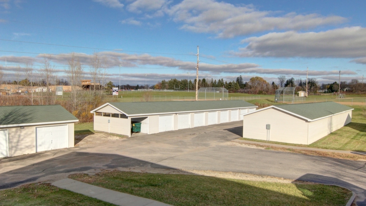 Foxboro Properties (715) 835-6001