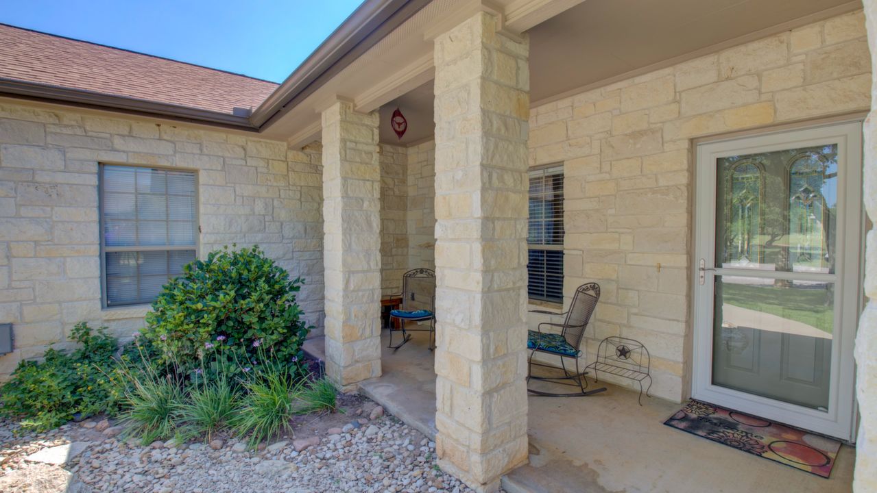 205 Fox Crossing, Burnet, TX, 78611 Scene 2