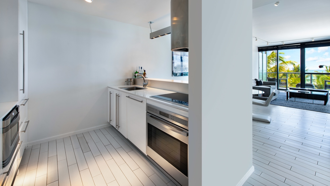 W-South-Beach-#428-01