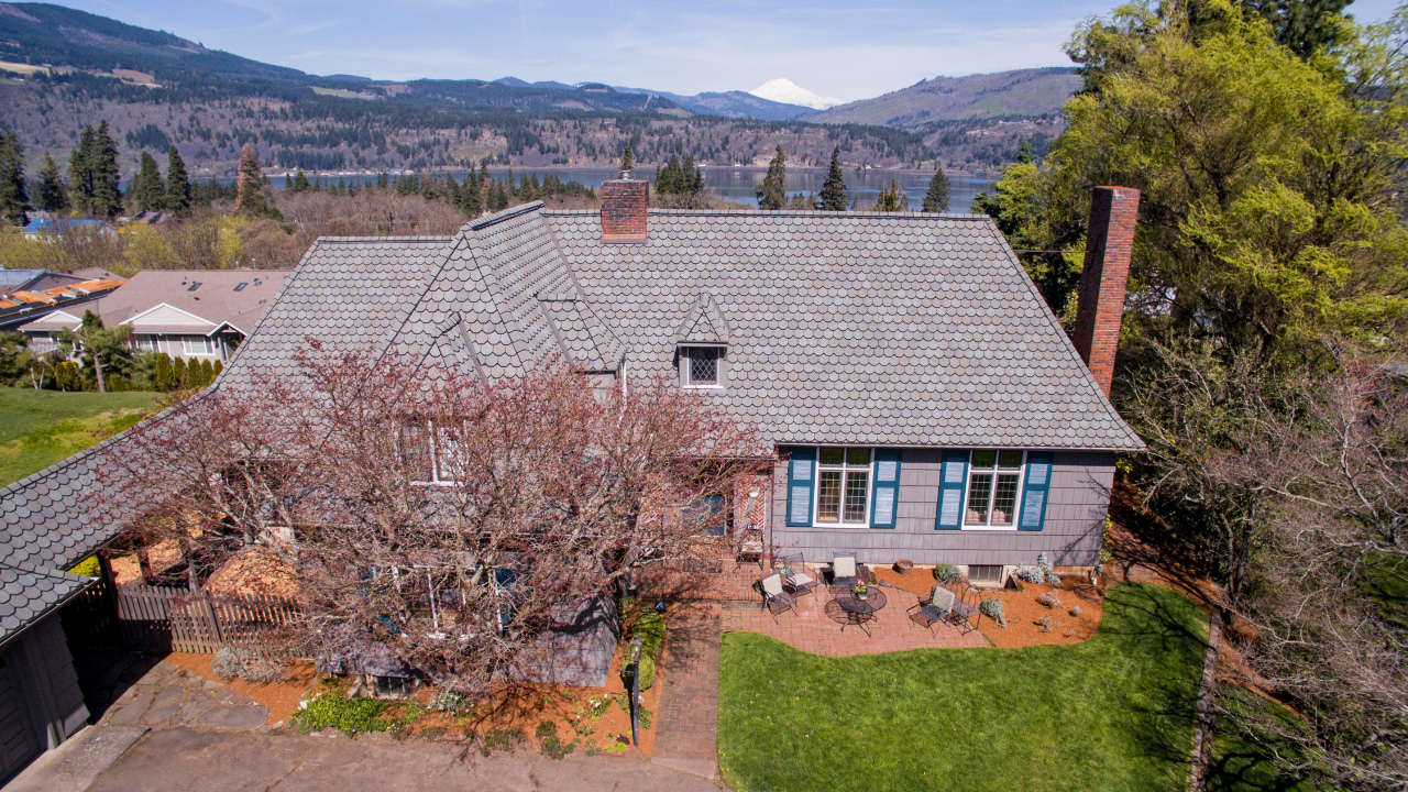 1722 Sherman Ave, Hood River, OR, 97031 Scene 3