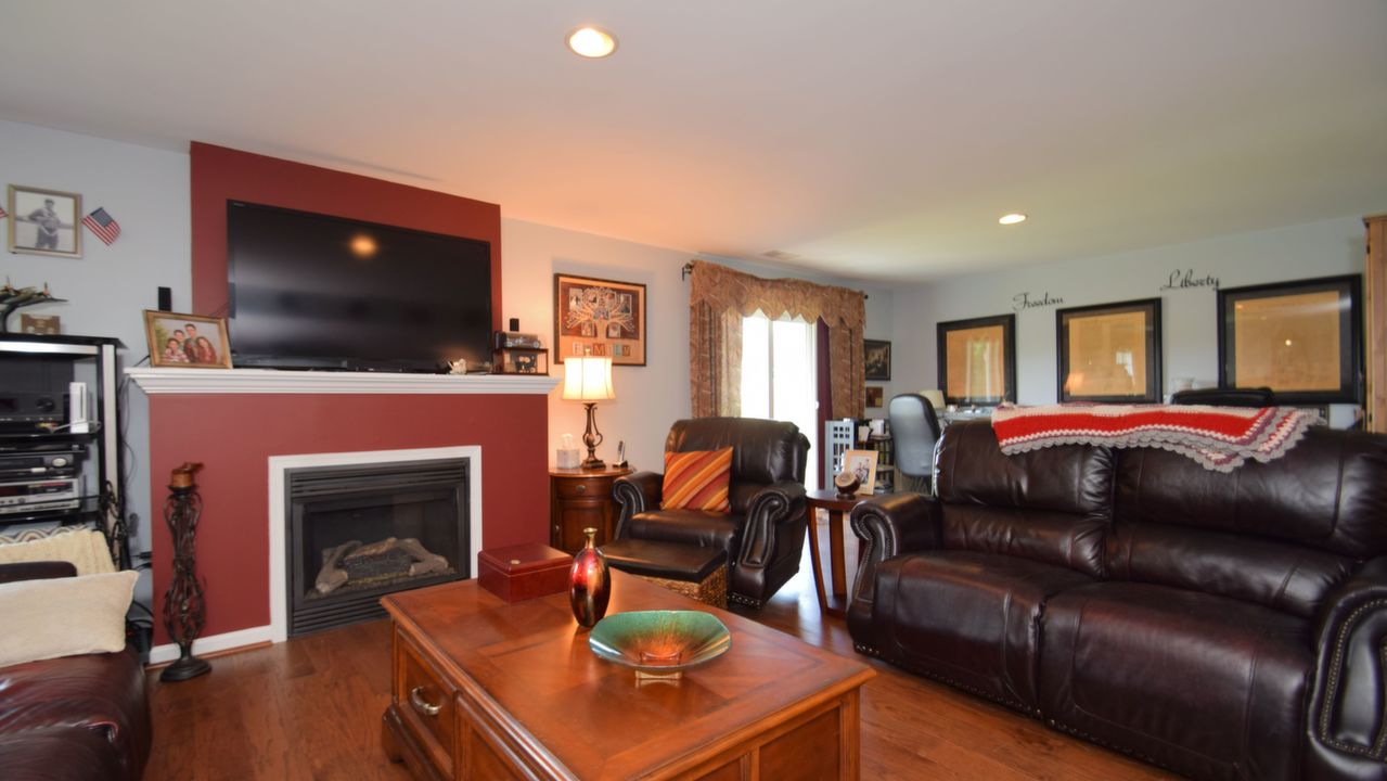 212 W Harmony Dr, Pottstown, PA, 19464 Scene 4