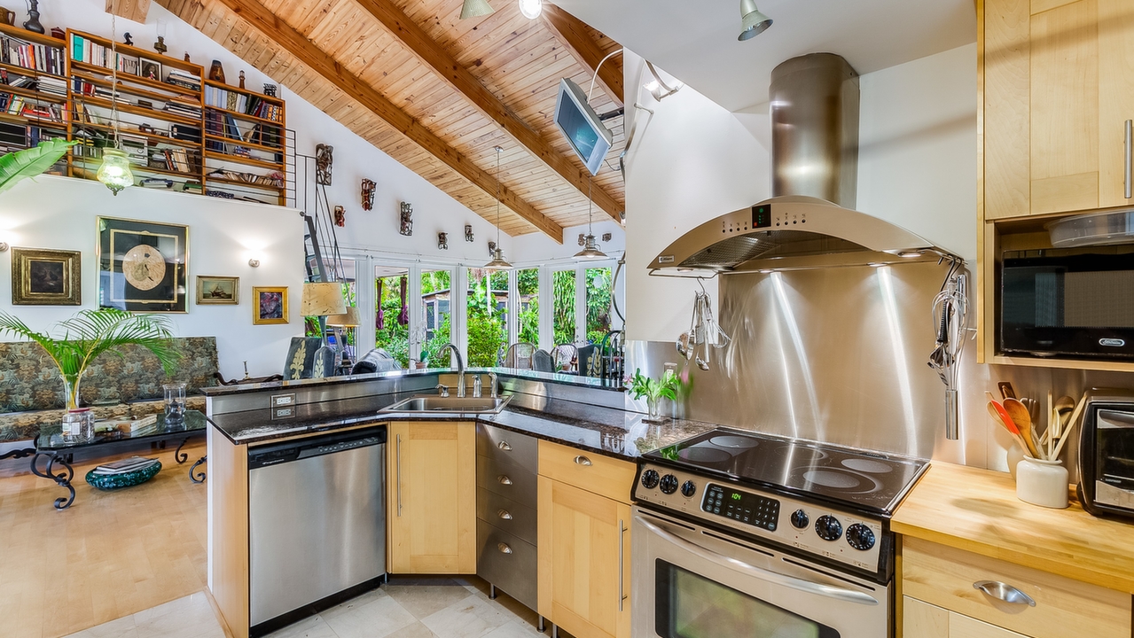7810-SW-54th-Ave-15