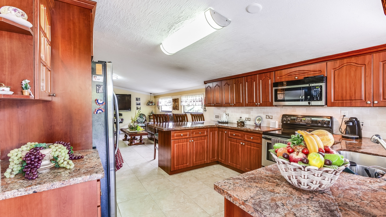 8625-SW-97th-Rd-08