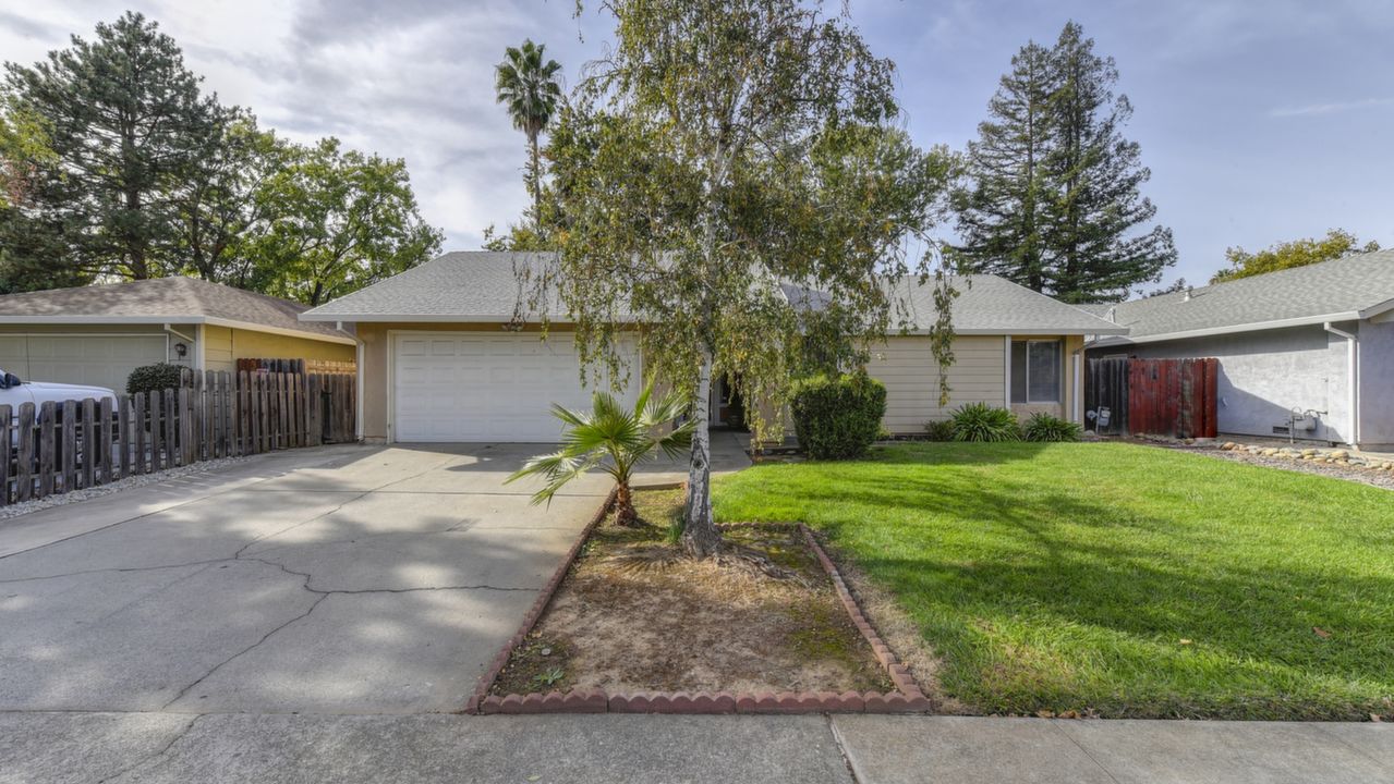 3704 Station St., Sacramento, CA, 95827 Scene 2
