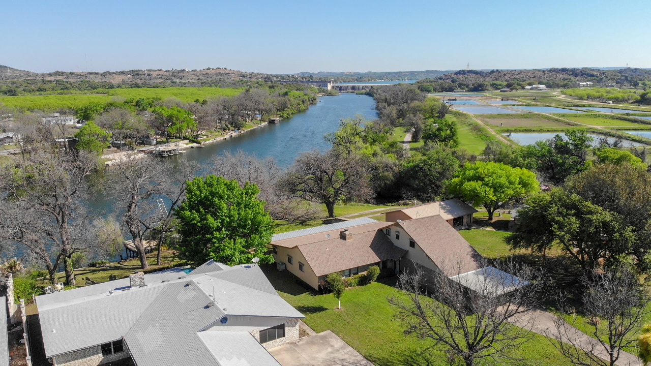 409 Shoals Pkwy, Burnet, TX, 78611 Scene 1