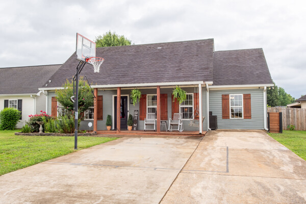 2757 Painted Pony Dr-1