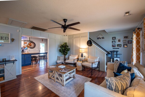 2757 Painted Pony Dr-4