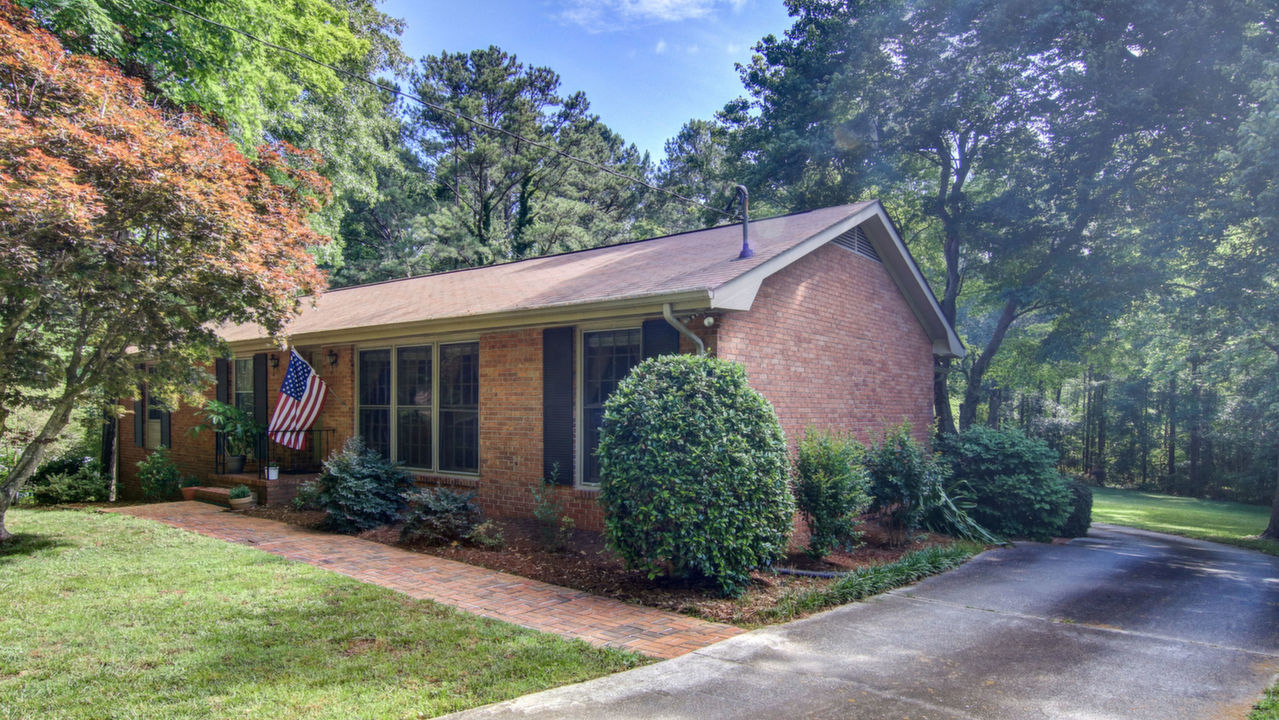 1491 Pineview Ln, Conyers, GA, 30012 Scene 2