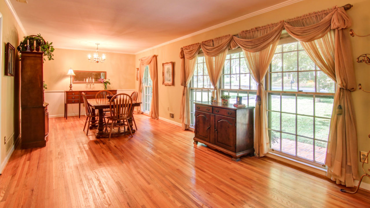 Living Room/Dining Room