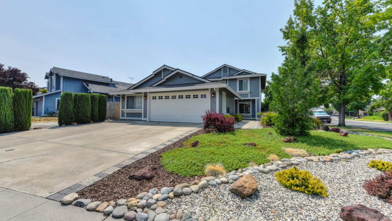 204 Peach Leaf Way, Sacramento, CA, 95838 Scene 2