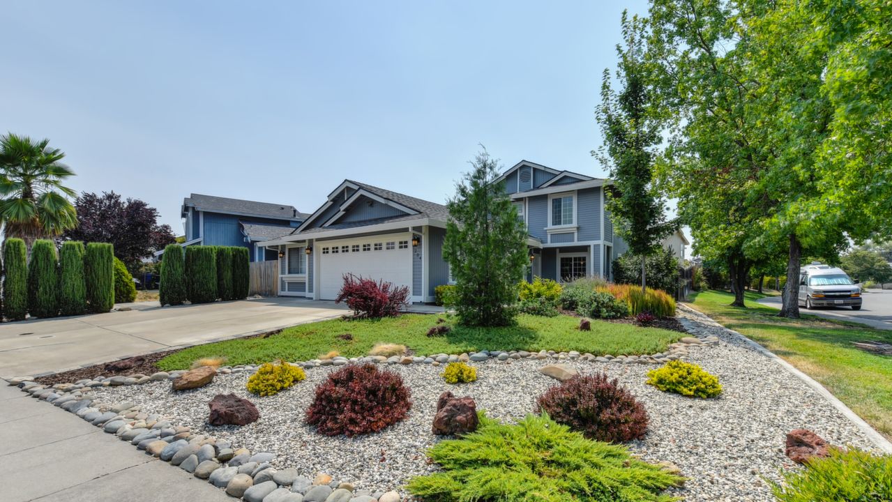 204 Peach Leaf Way, Sacramento, CA, 95838 Scene 4