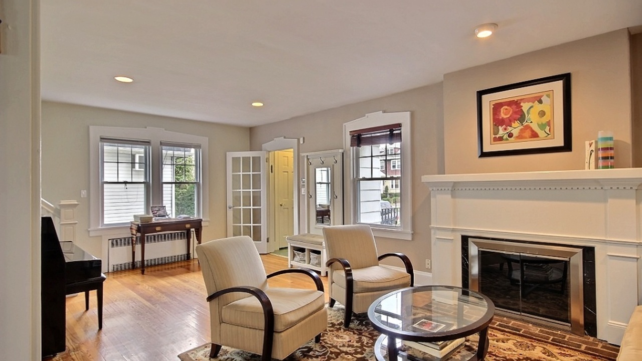 Living Room w/Fireplace