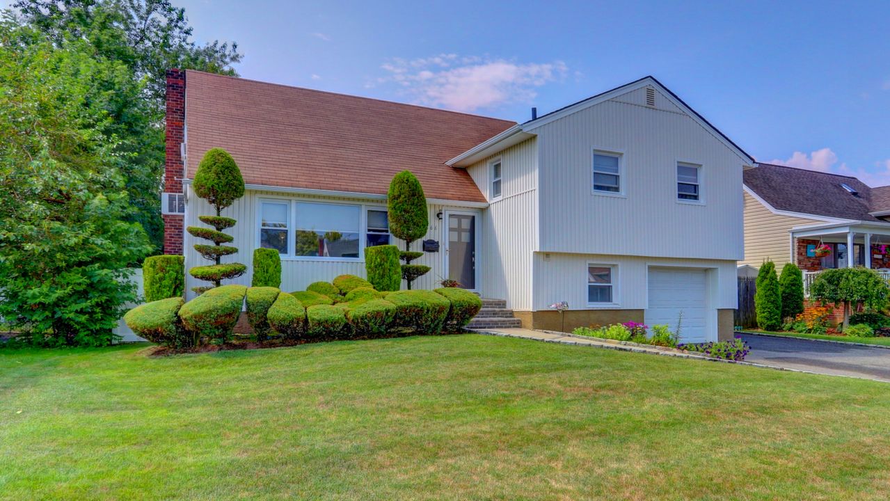 3866 Arthur Ave N, Seaford, NY, 11783 Scene 2