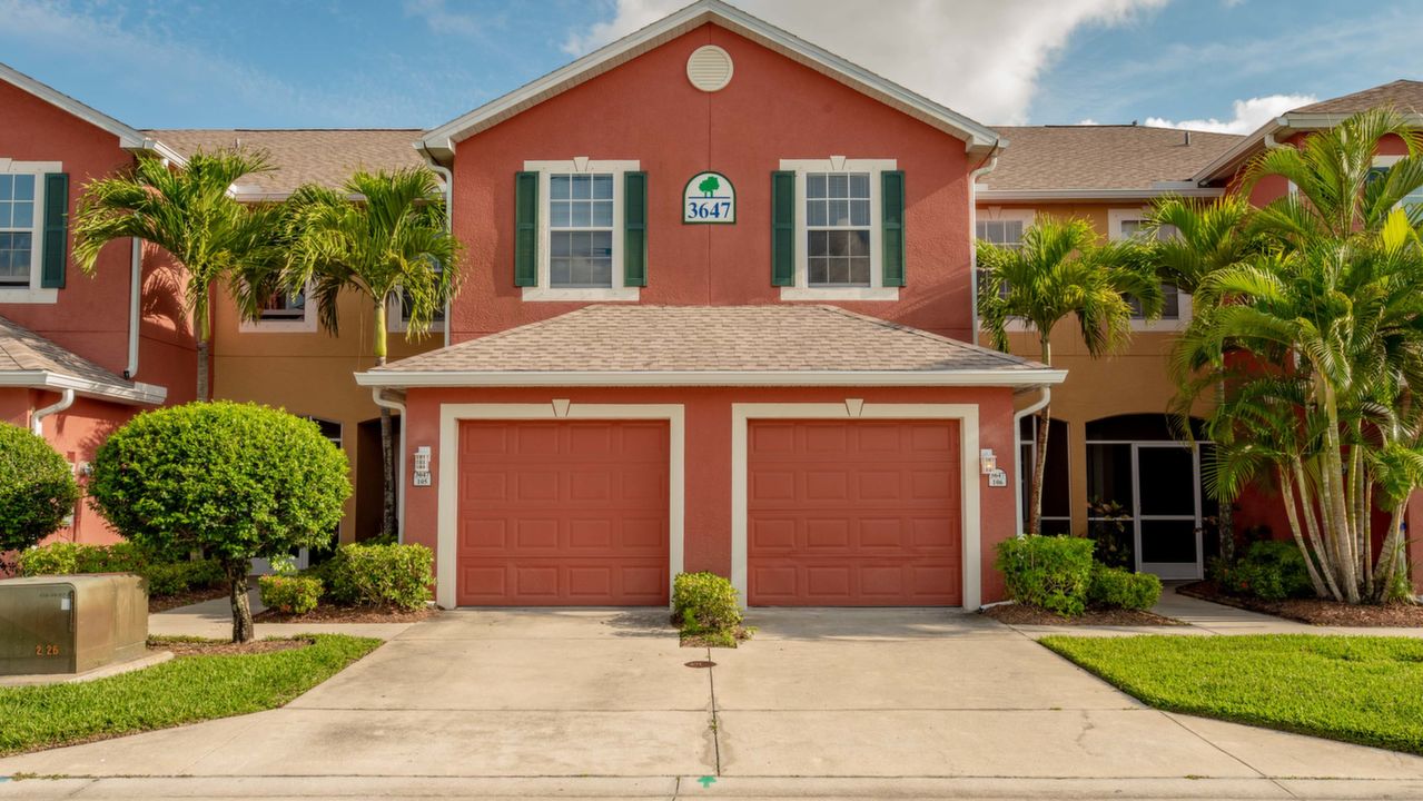 3647 Pine Oaks Cir., #106, Fort Myers, FL, 33994 Scene 1