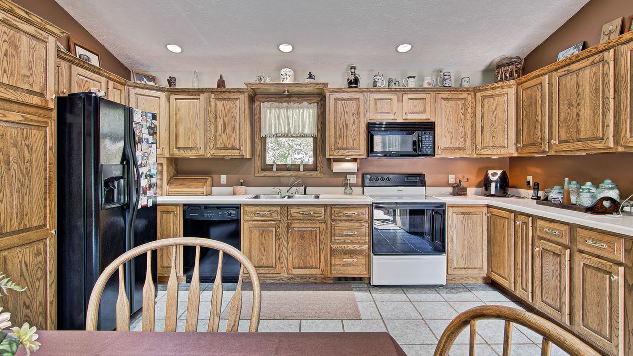 138 Burton Road - 07