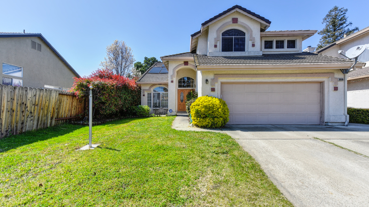 8686 Falmouth Way, Sacramento, CA, 95823 Scene 2