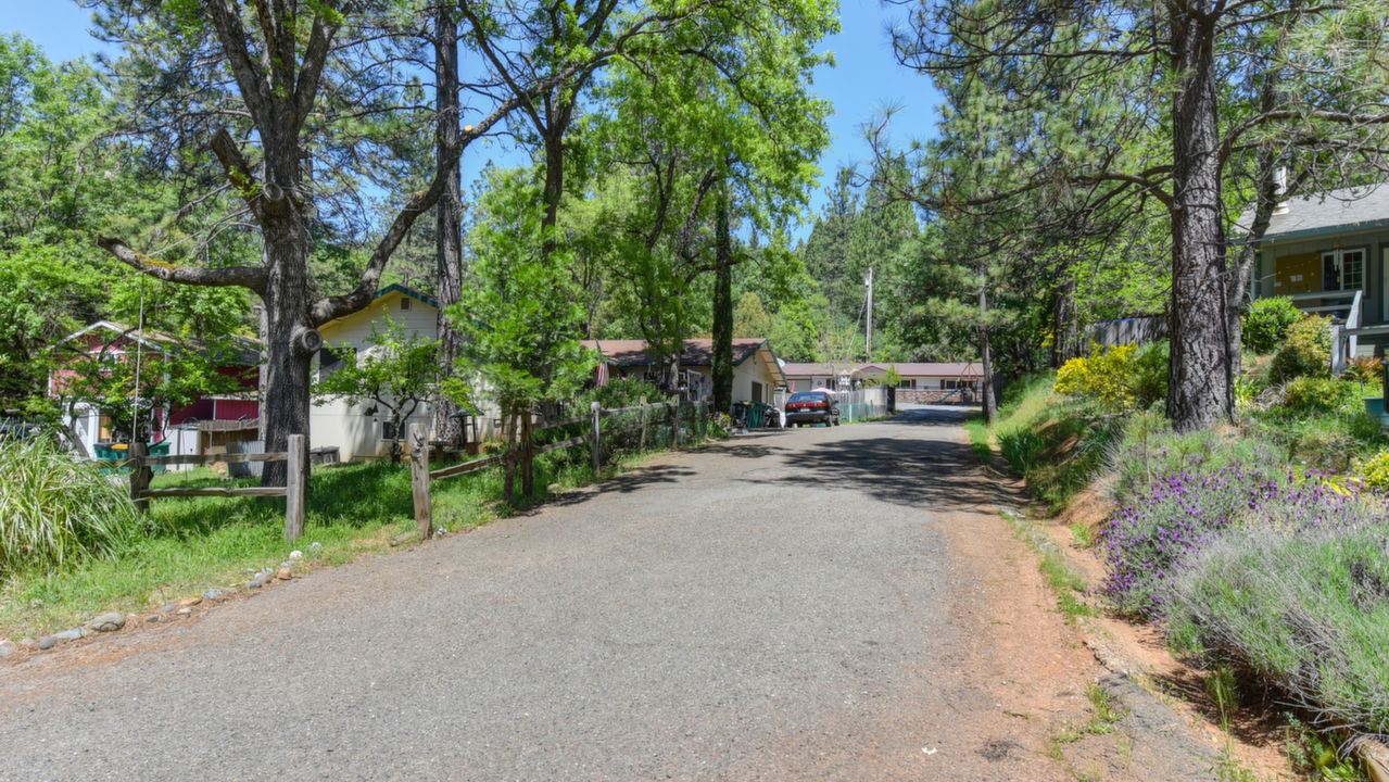 2971 Letitia Ave., Placerville, CA, 95667 Scene 1