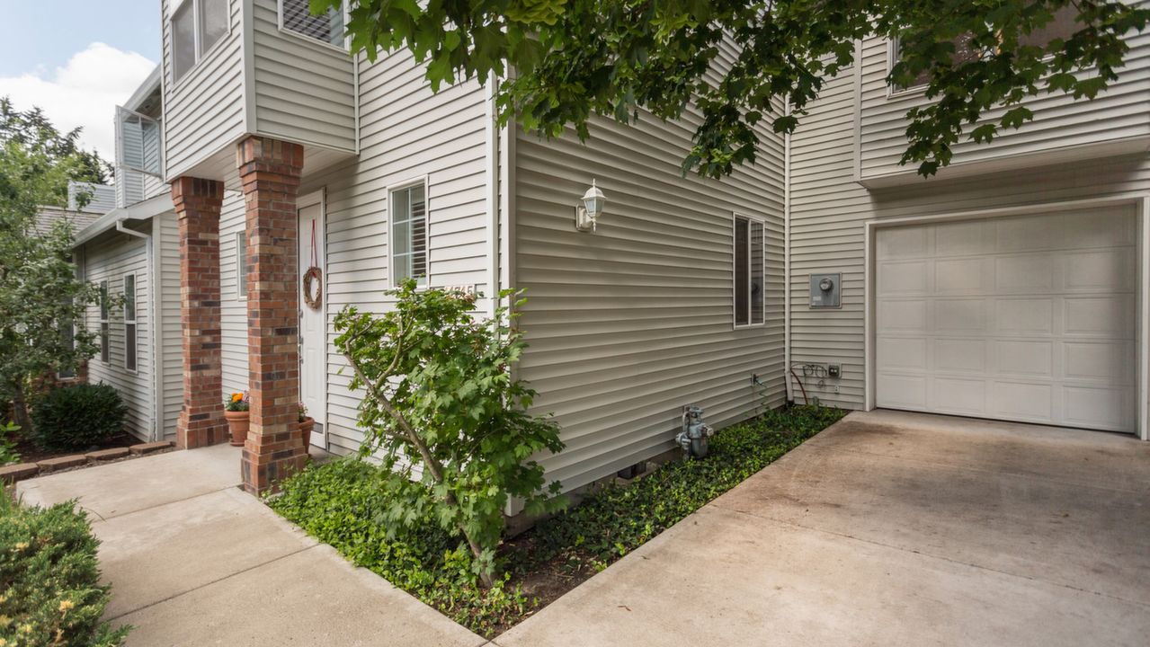 14720 Redbud Way, Beaverton, OR, 97007 Scene 3