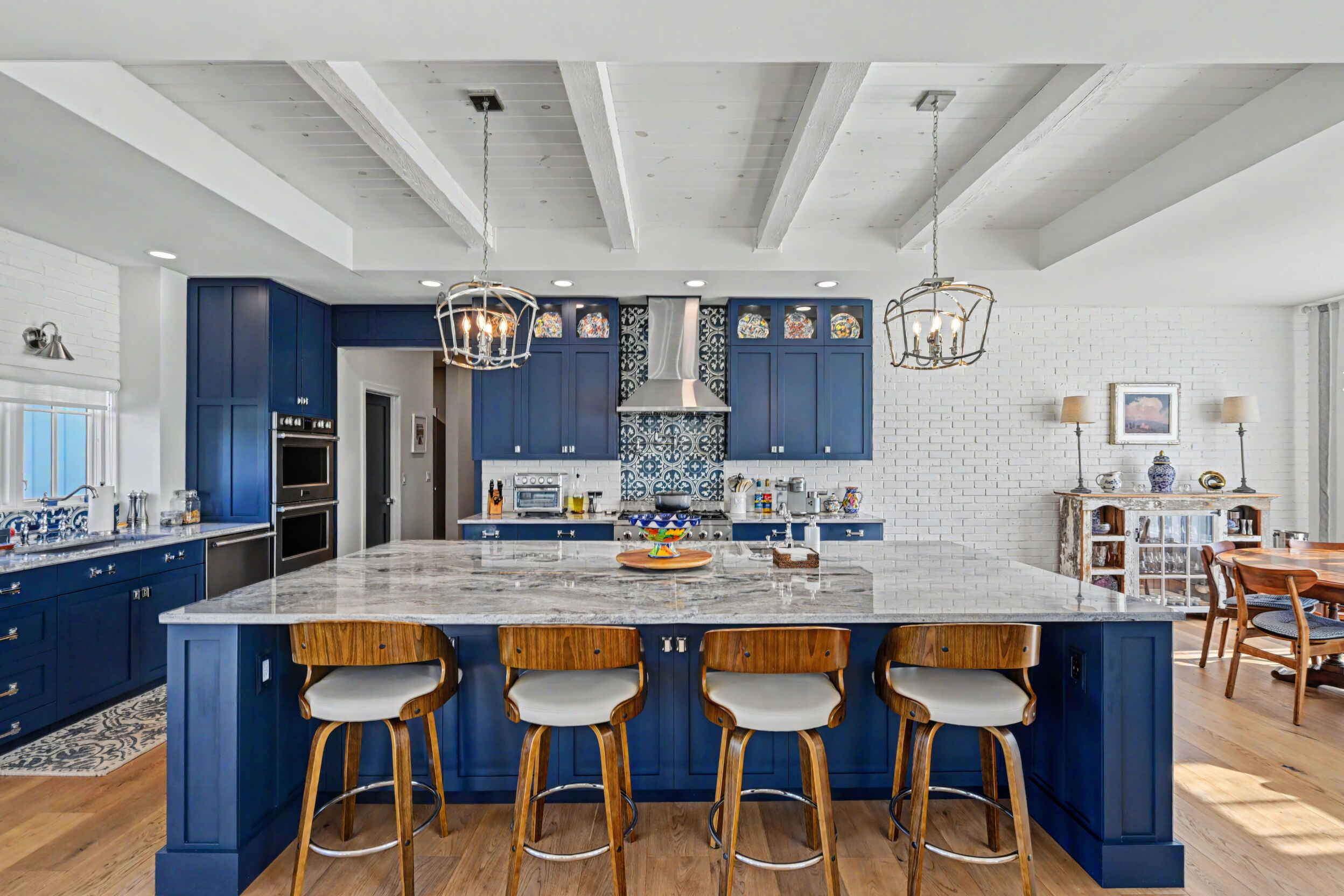 Entertainer's kitchen with double islands