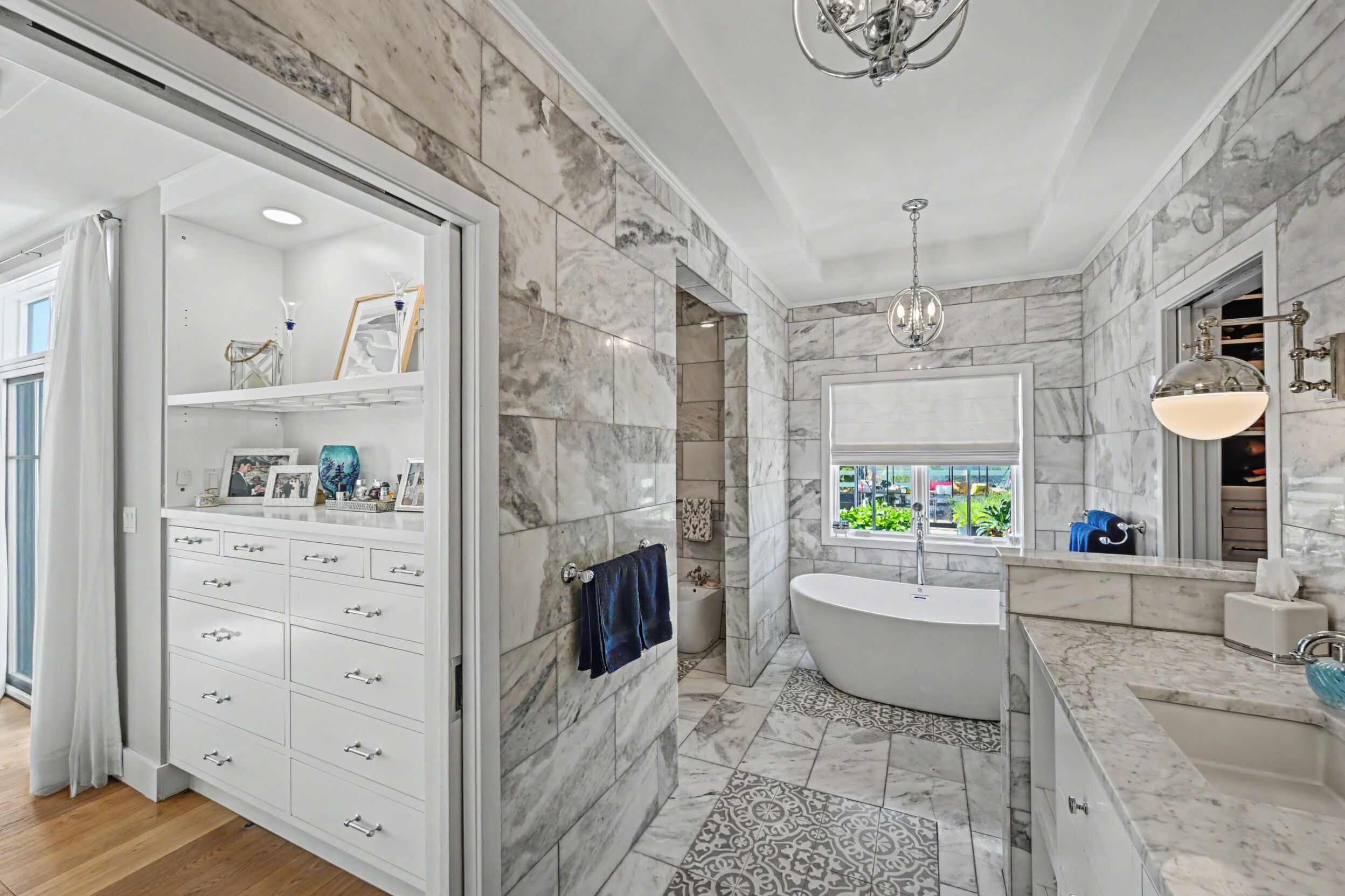 Primary bath vanity and soaking tub