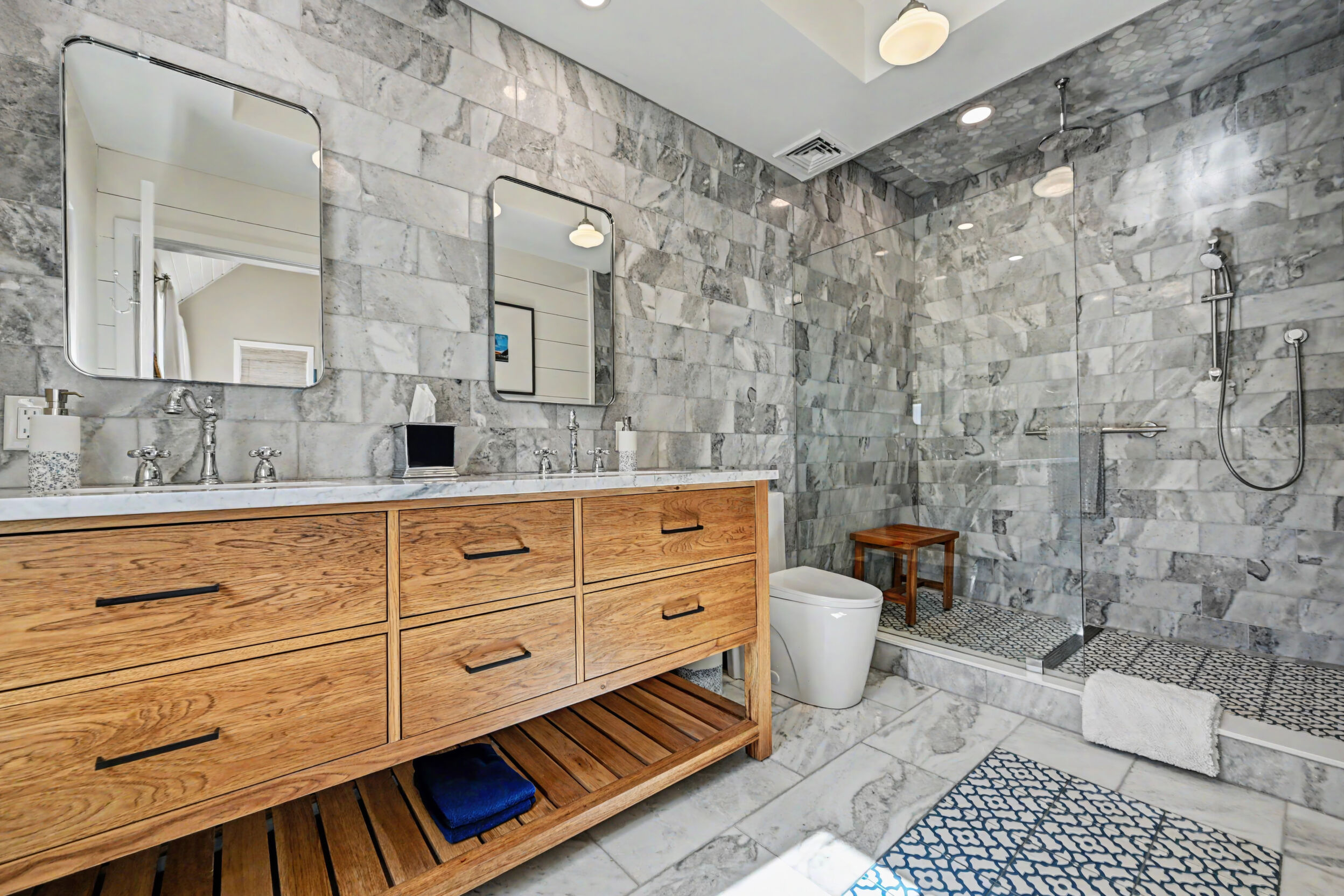 Guest bath marble shower