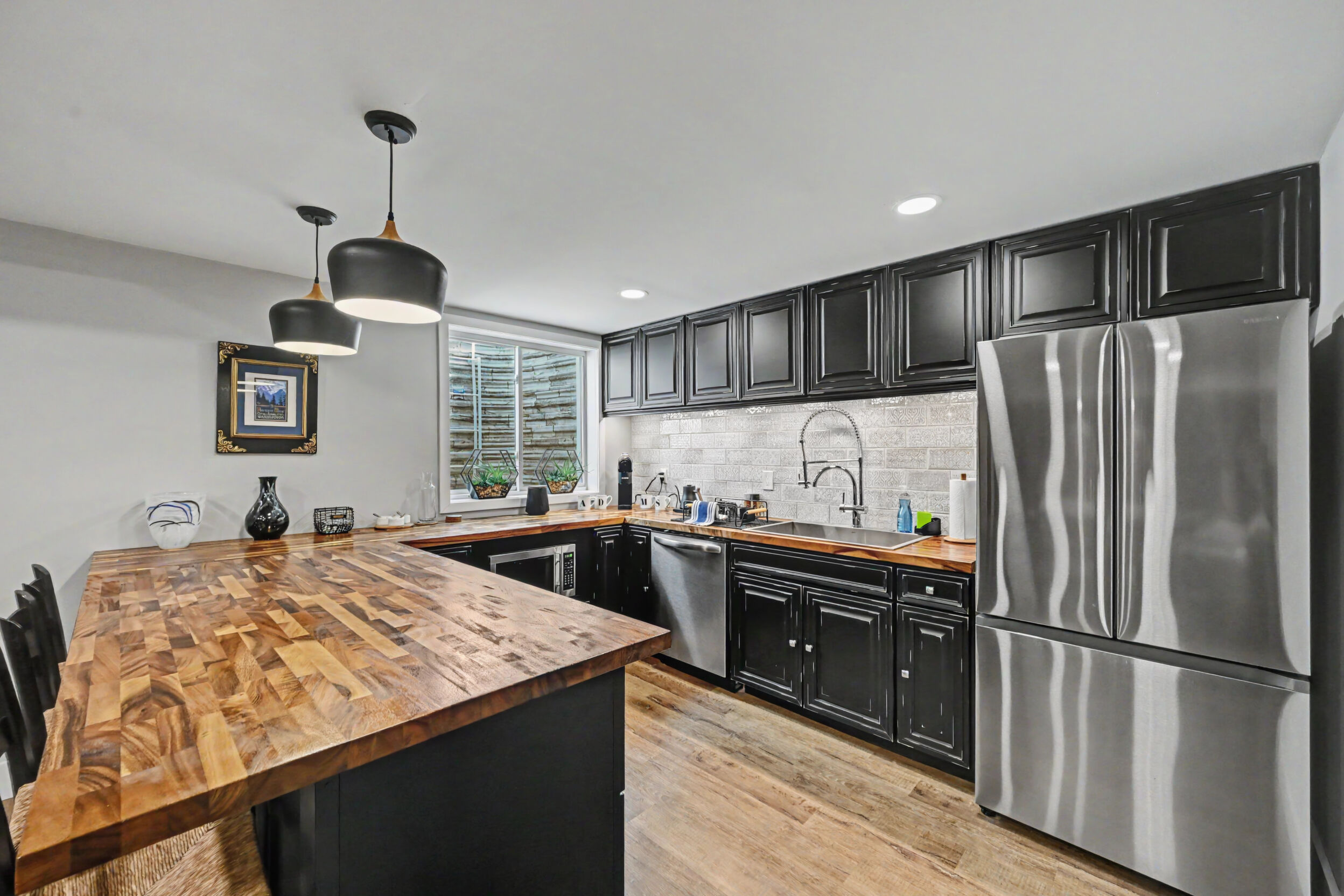 Second kitchen appliances and stainless sink