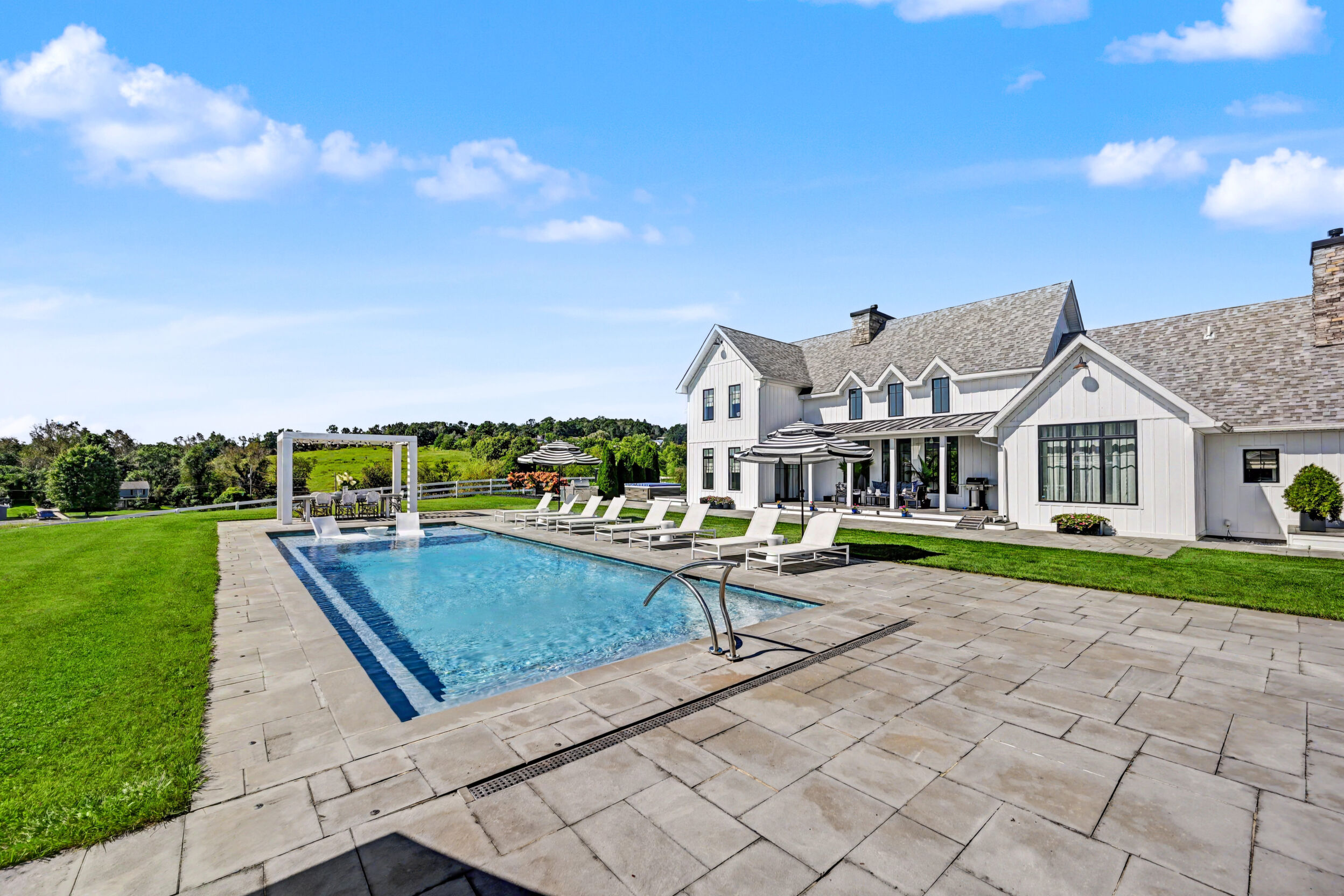 2319 Milwaukee Road, Clarks Summit — estate photography