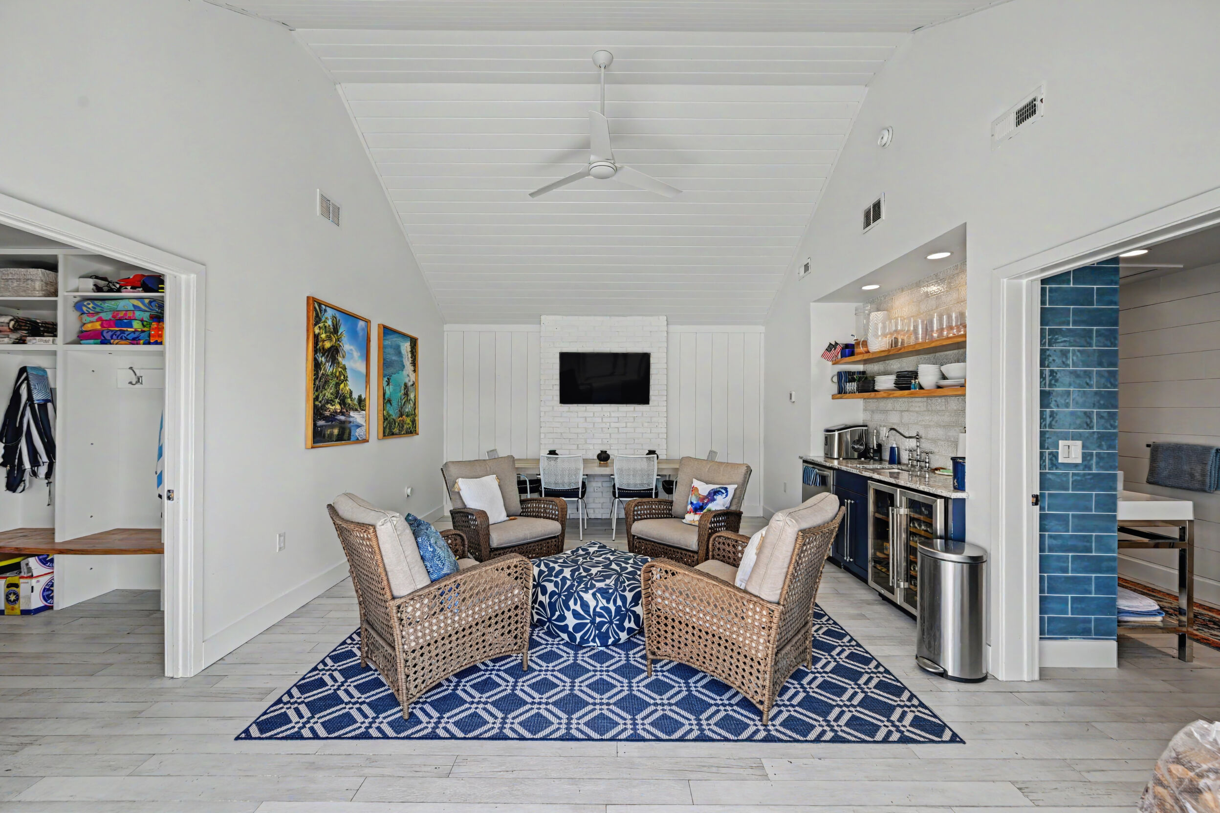 Pool house living area