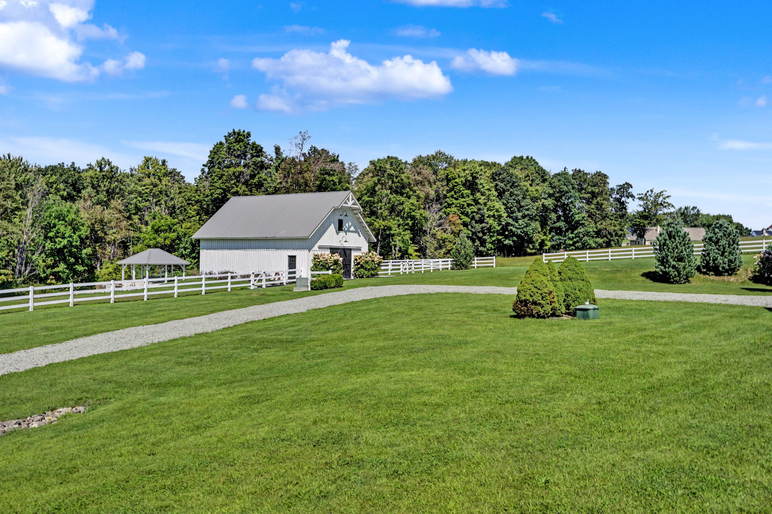 2319 Milwaukee Road, Clarks Summit — estate photography