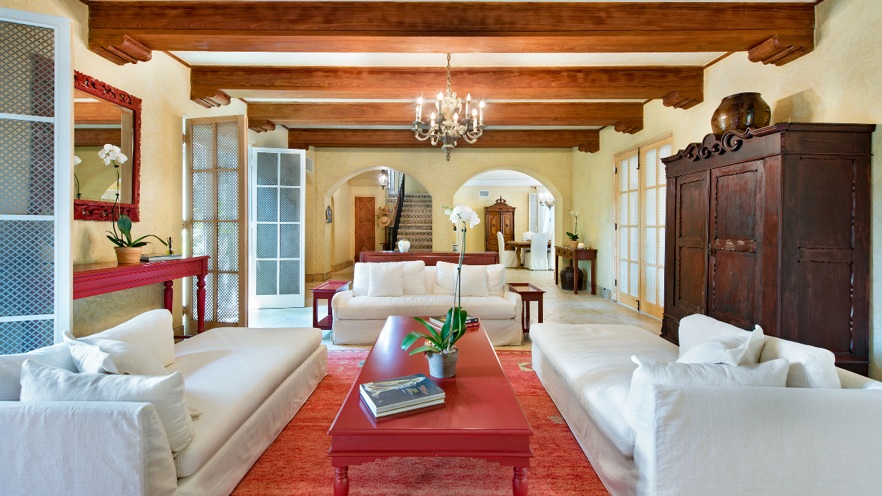 5941-Pine-Tree-Dr-10